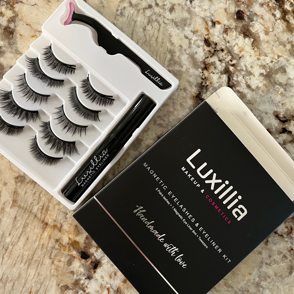 Luxillia Magnetic Eyelash Kit